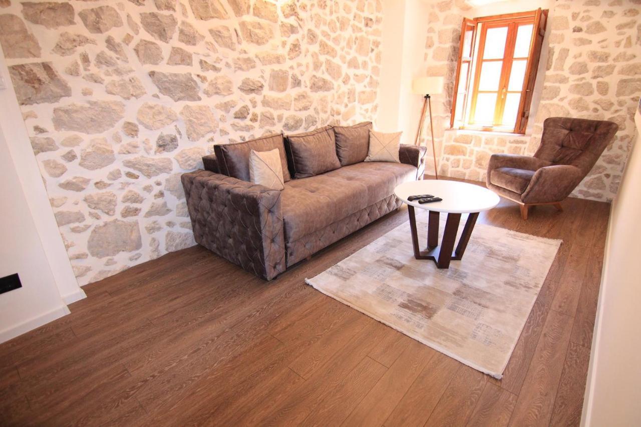 Apartmani Fantasia Cetinje Kültér fotó