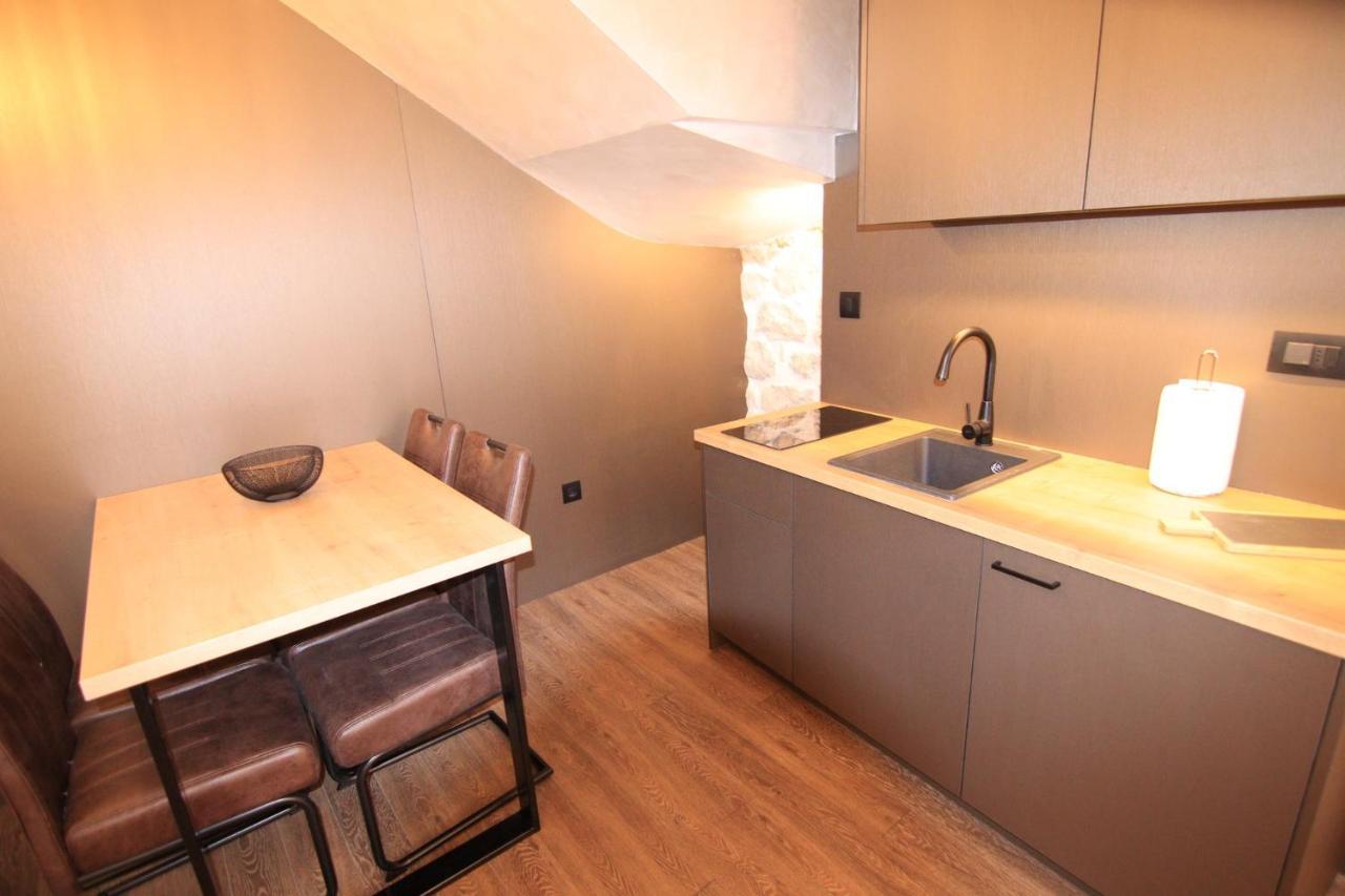 Apartmani Fantasia Cetinje Kültér fotó