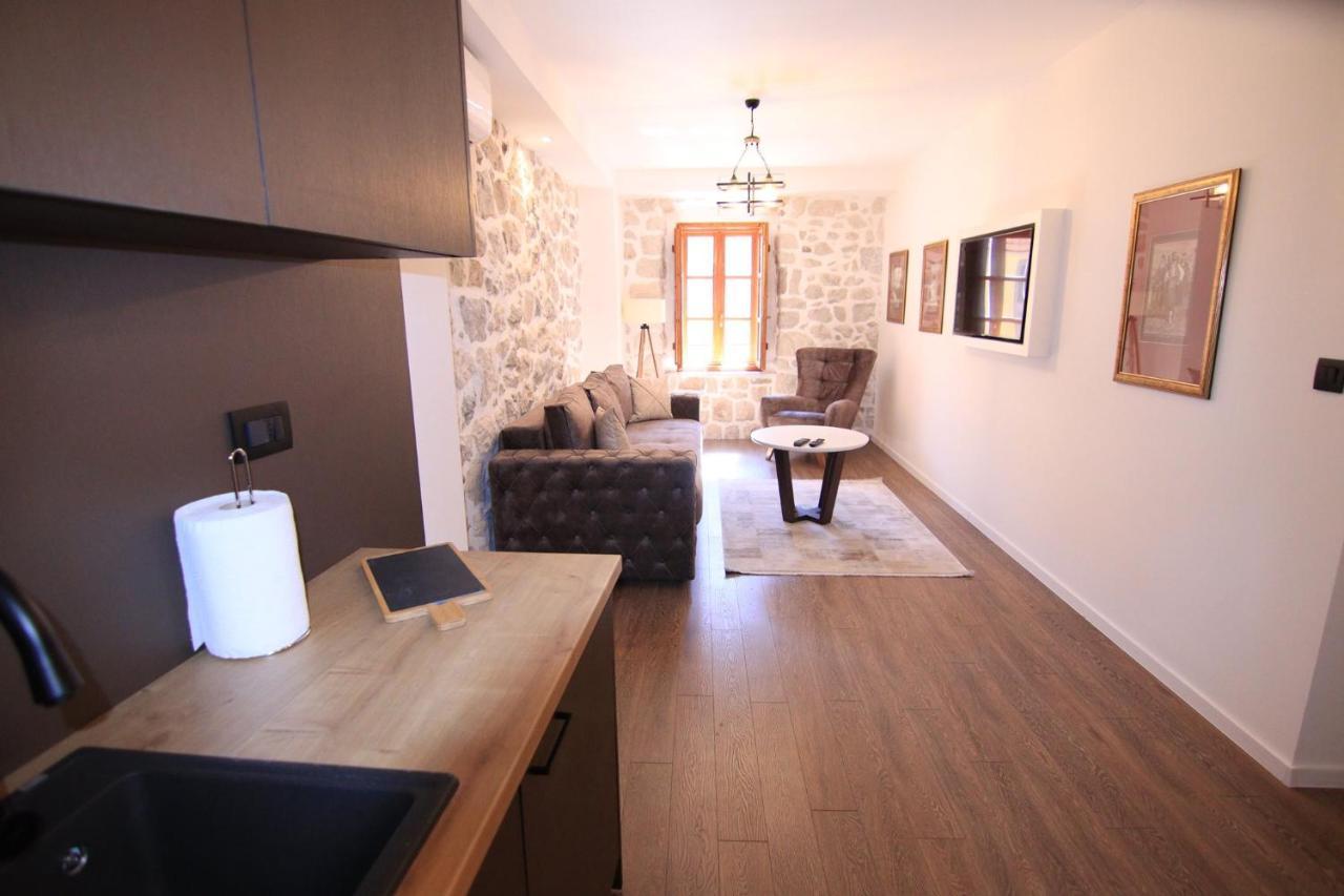 Apartmani Fantasia Cetinje Kültér fotó