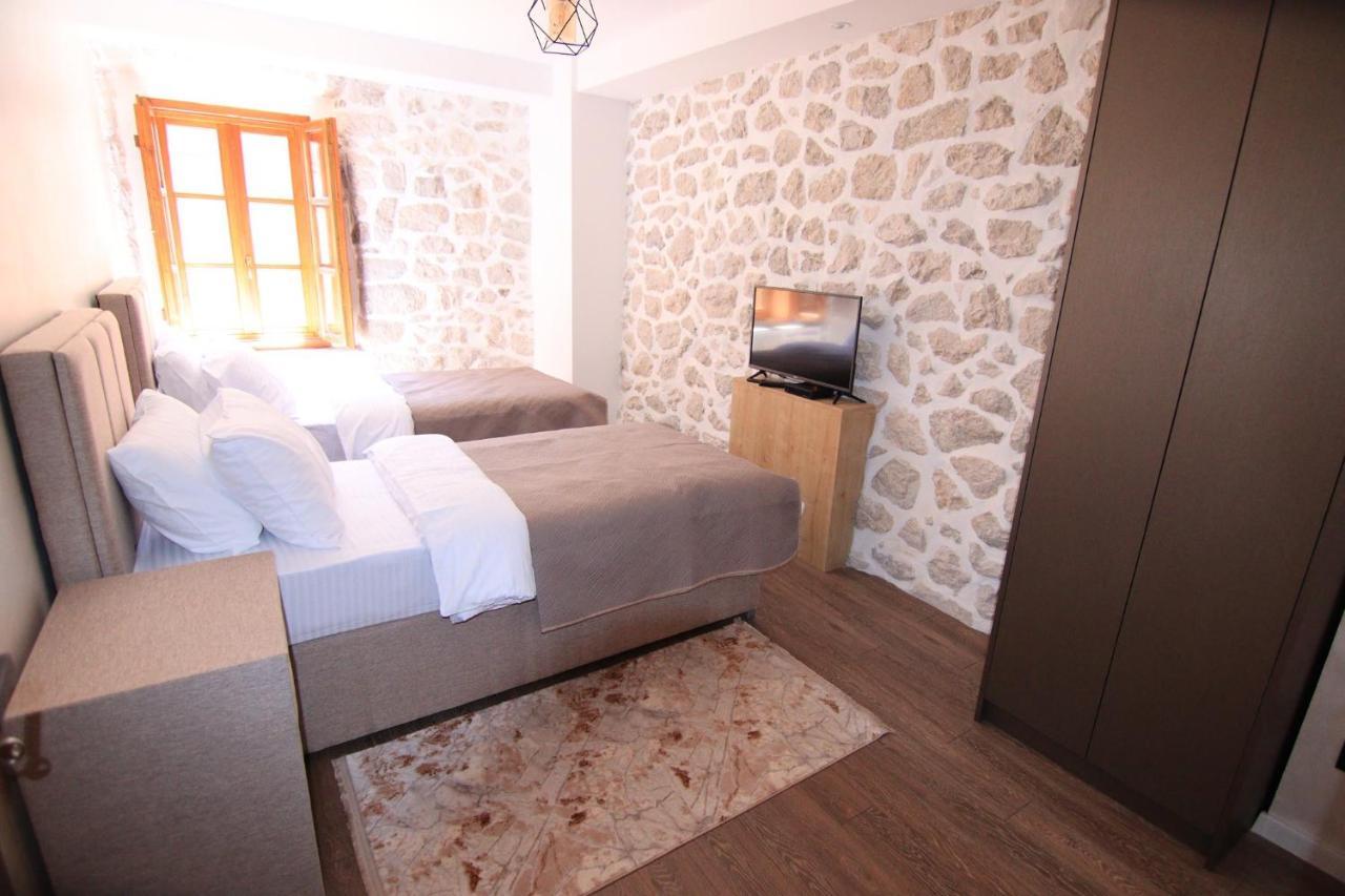 Apartmani Fantasia Cetinje Kültér fotó